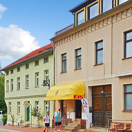 Ferienwohnung * Burg Stargard